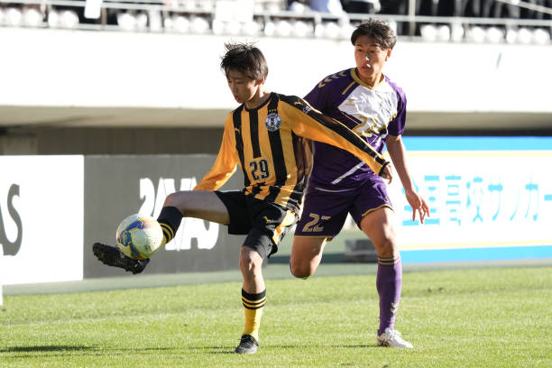 中横扫对手